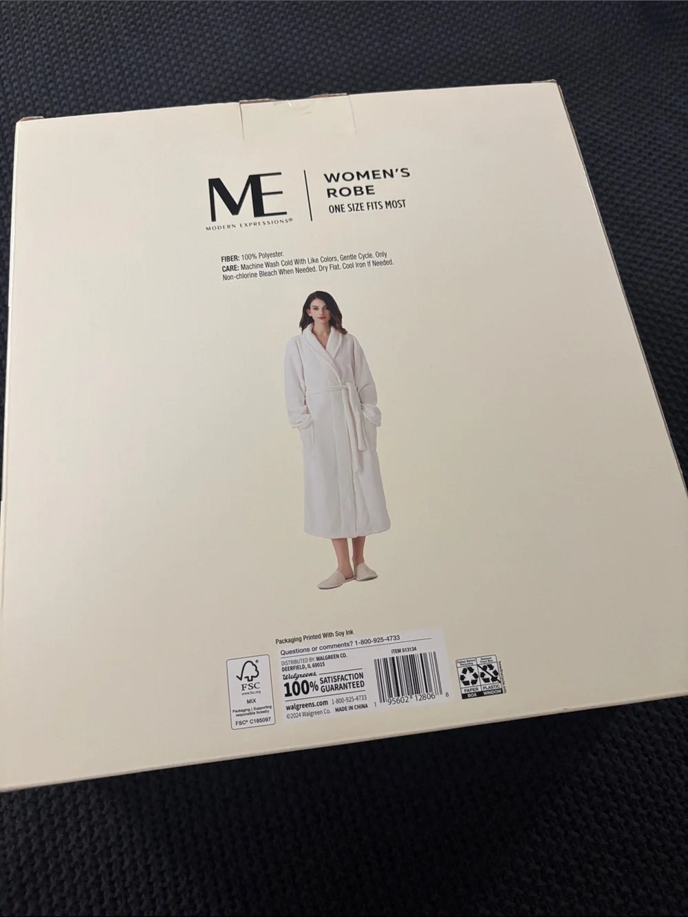ME Makeover Essentials White Plush Women's Robe - Hooded Spa Wrap